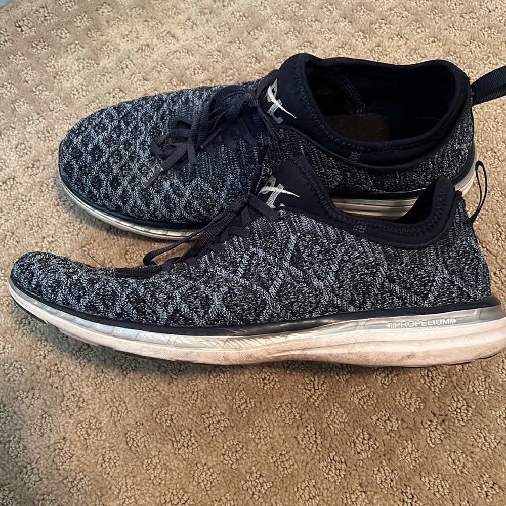 Men’s APL sneakers size 11 - Picture 3 of 4